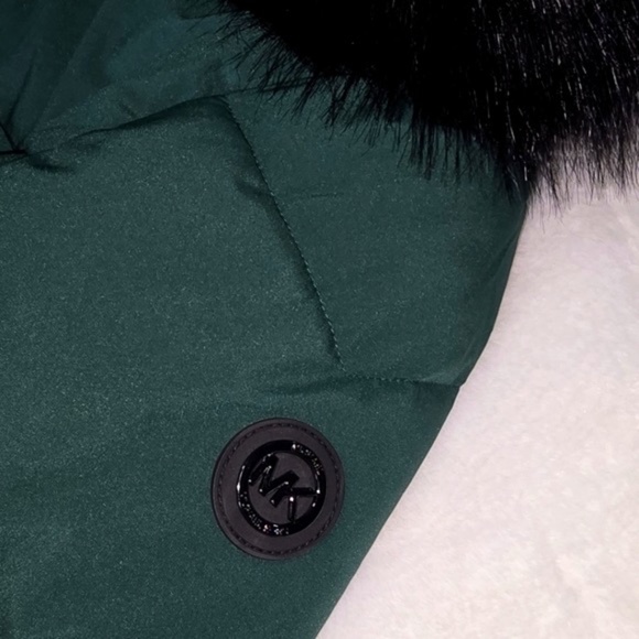 *NWT* MICHAEL KORS FAUX FUR HOODED PUFFER SCUBA COAT - Picture 9 of 9